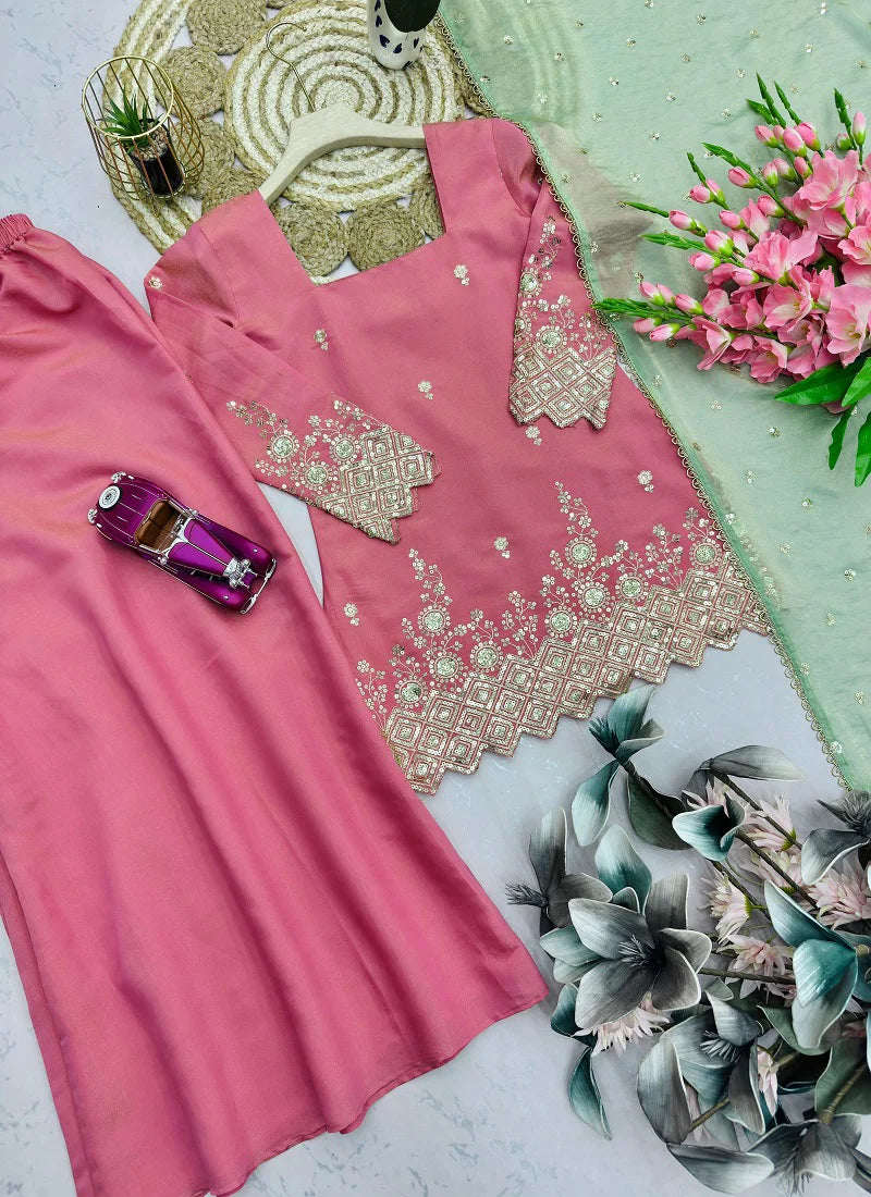 Shimmering Petals 🌷